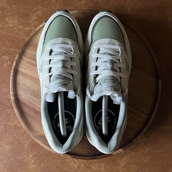 Nike Men's Waffle Nav Suede Jade Horizon Green Trainer Sneakers Shoes Size 11 - Picture 6 of 16